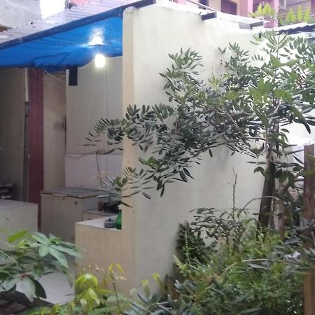 Pondok Cemara Hotel Medan Exterior foto